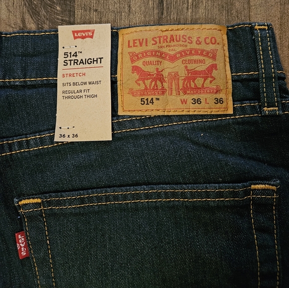 Levi's - Picture 4 of 4